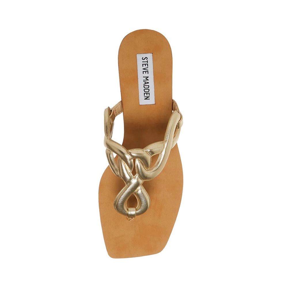 Steve Madden Terri gold slip on flat sandal. Size 9.5